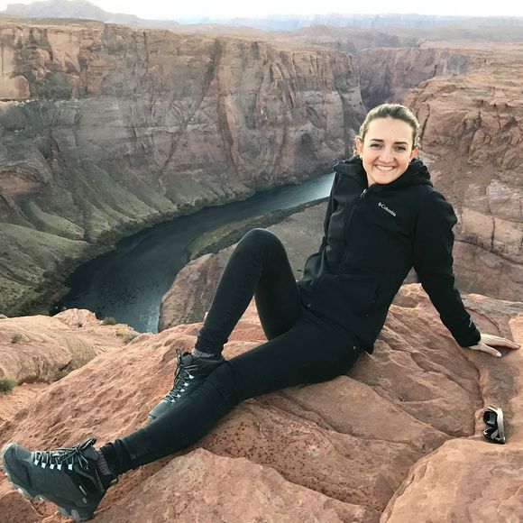 Meet your Posher, Andrea - Picture 1 of 1